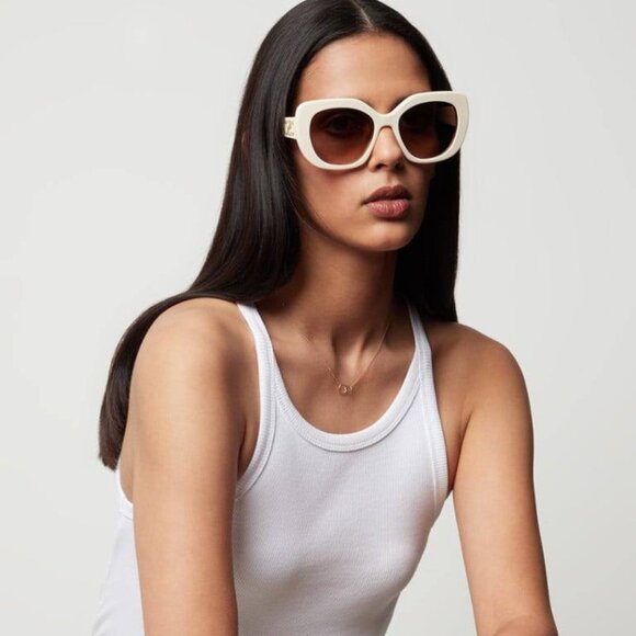 🕶️ New Celine CL40226U 25F Sunglasses - Ivory Frame, Brown Gradient Lenses
